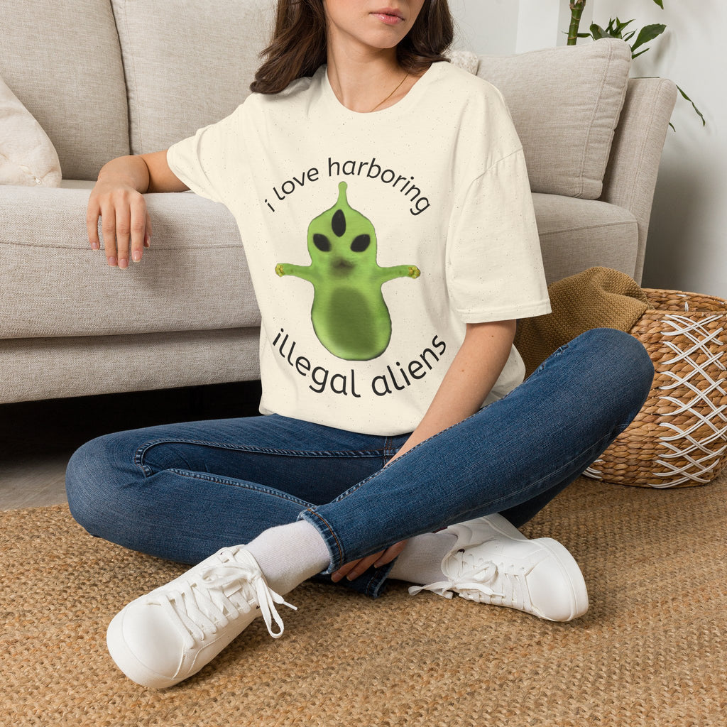 Gleebus Harboring T - White